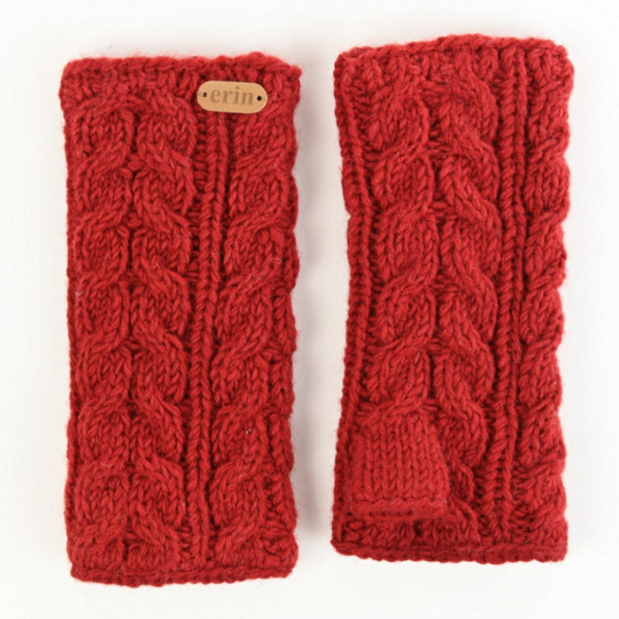Erin Knitwear - Aran Cable handwarmers | polswarmers van wol