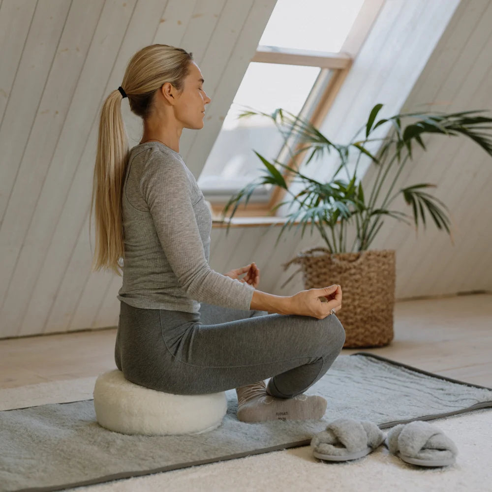 Flokati - Meditatiekussen Luka | yogakussen van merinowol