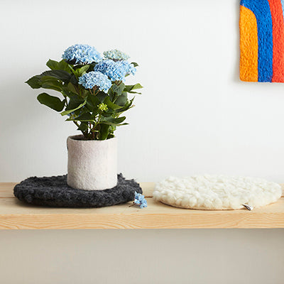 AVEVA - Seat cushion 23 raw wool | stoelkussen van wol