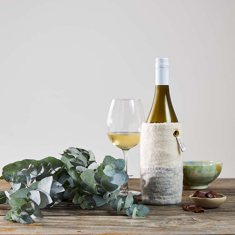 AVEVA - Soft shell bottle | wijnkoeler van wol