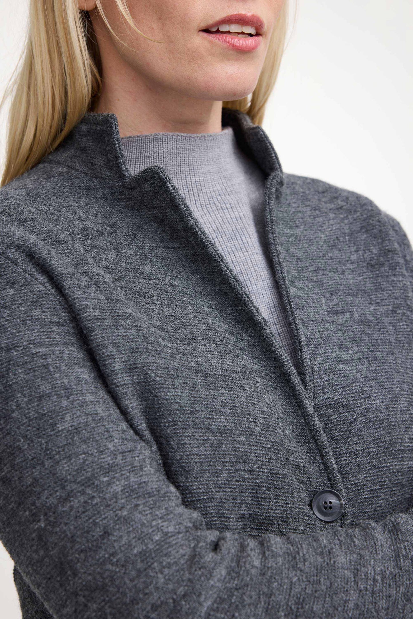 Ivanhoe Knitted in Sweden - GY Hyltan | wollen damesjas
