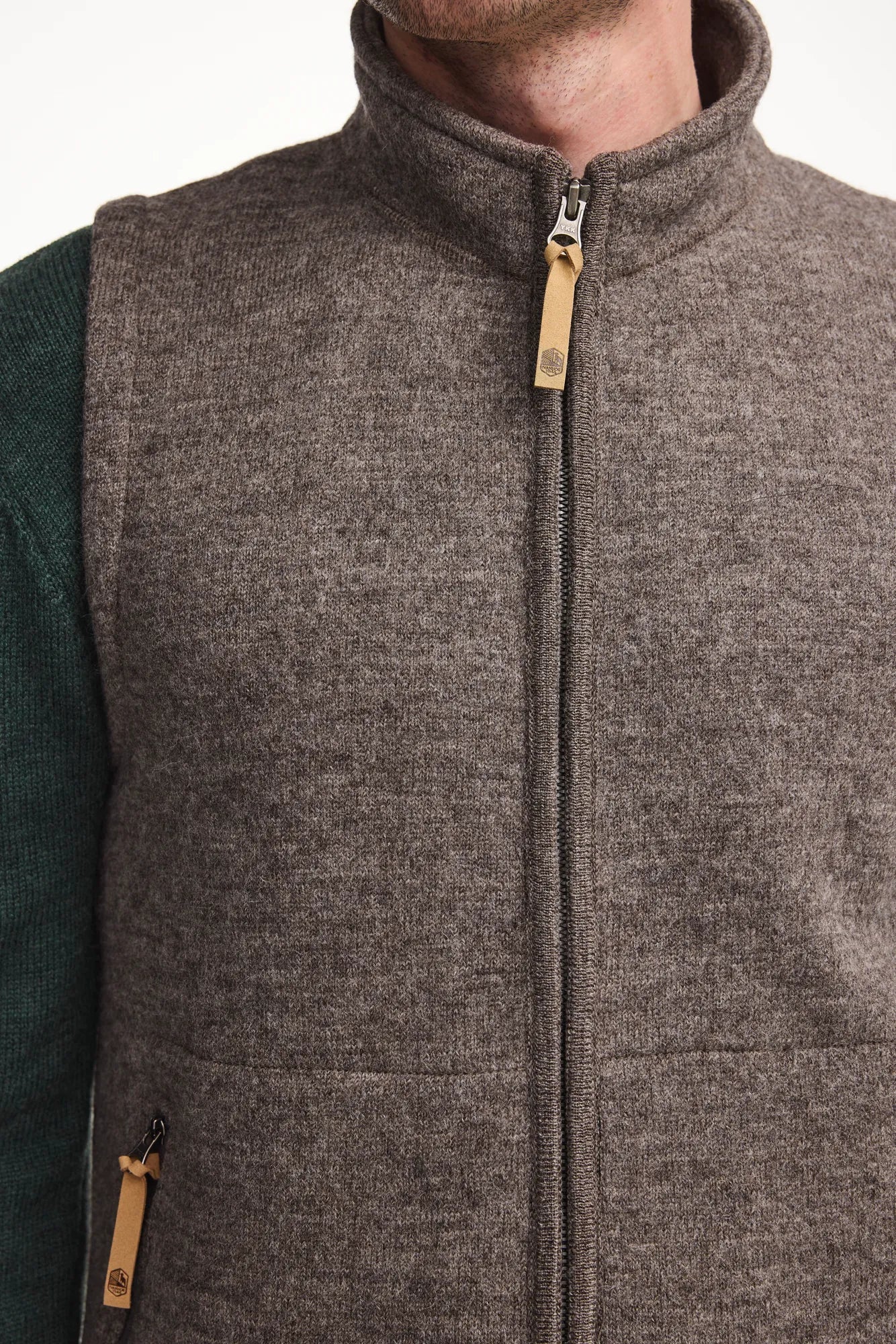 Ivanhoe Knitted in Sweden - NLS Barley Vest | wollen heren bodywarmer
