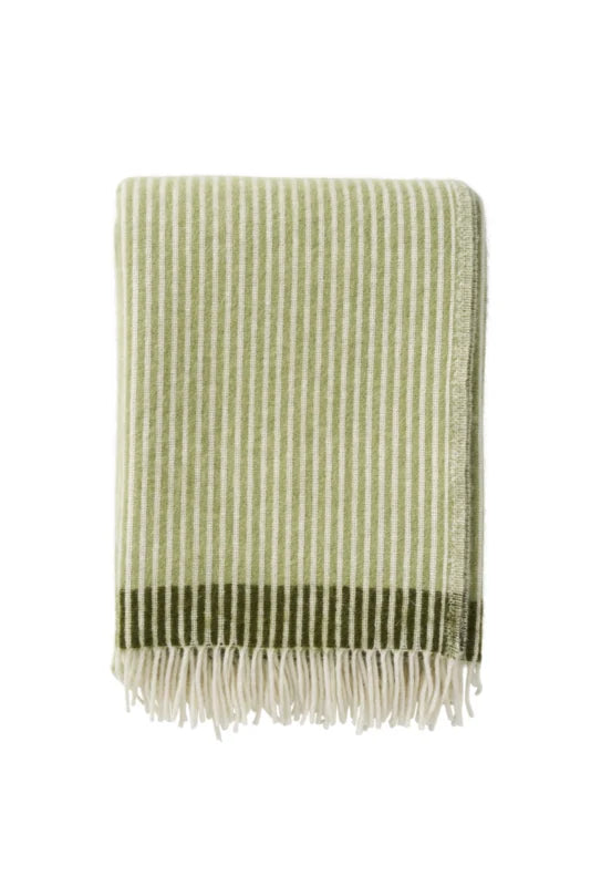 Klippan - Rib | plaid van 100% lamswol Green Avocado 130x200 cm.
