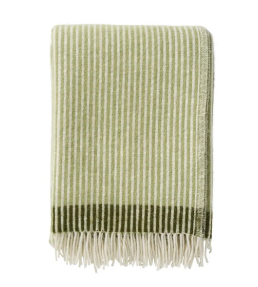 Klippan - Rib | plaid van 100% lamswol Green Avocado 130x200 cm.