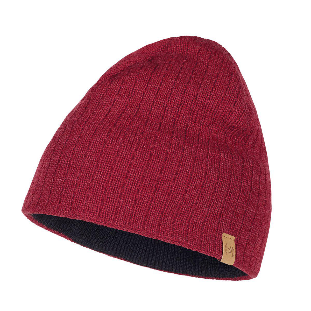 Ivanhoe Knitted in Sweden - Stormy hat WB | wollen muts Deep red