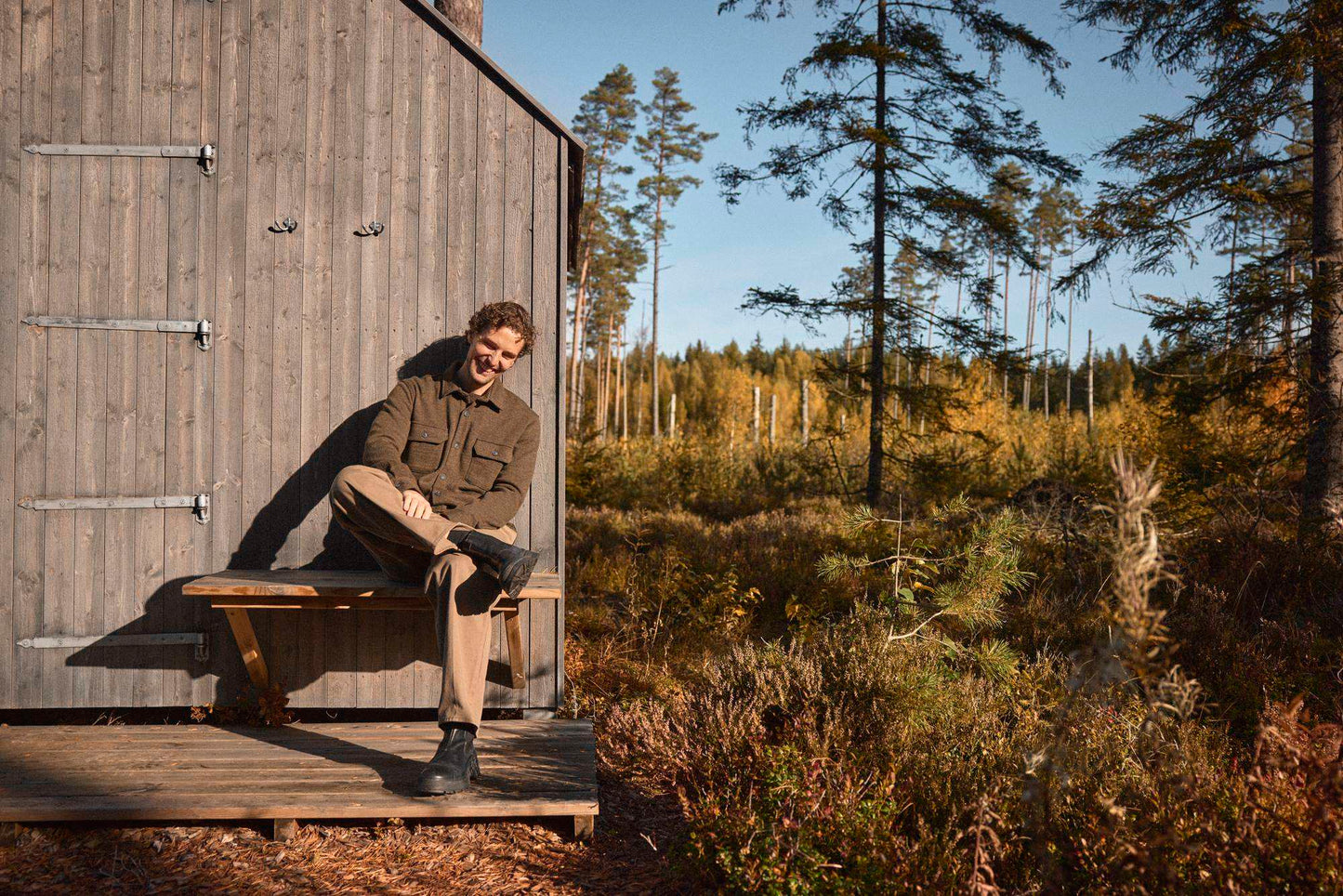 Ivanhoe Knitted in Sweden - Grimstorp | wollen herenvest met knopen