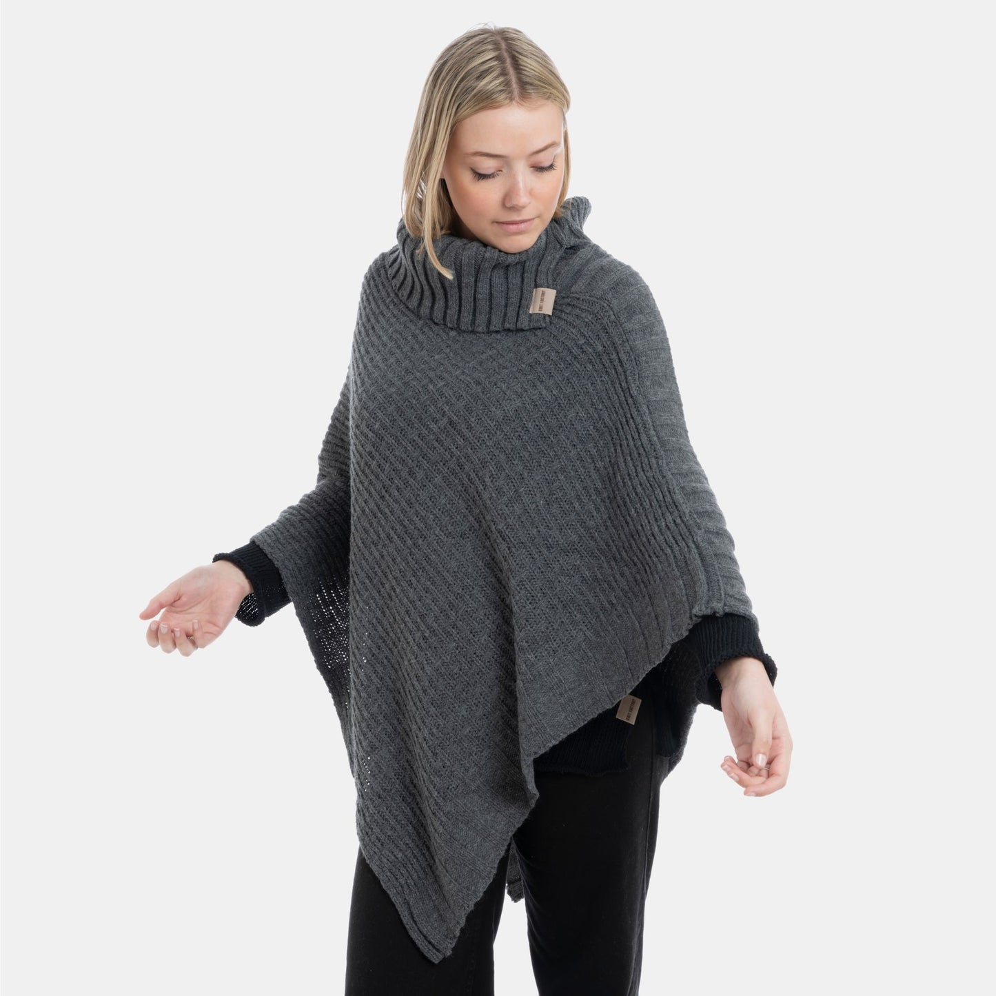 Knit Factory - Nicky | poncho van wol