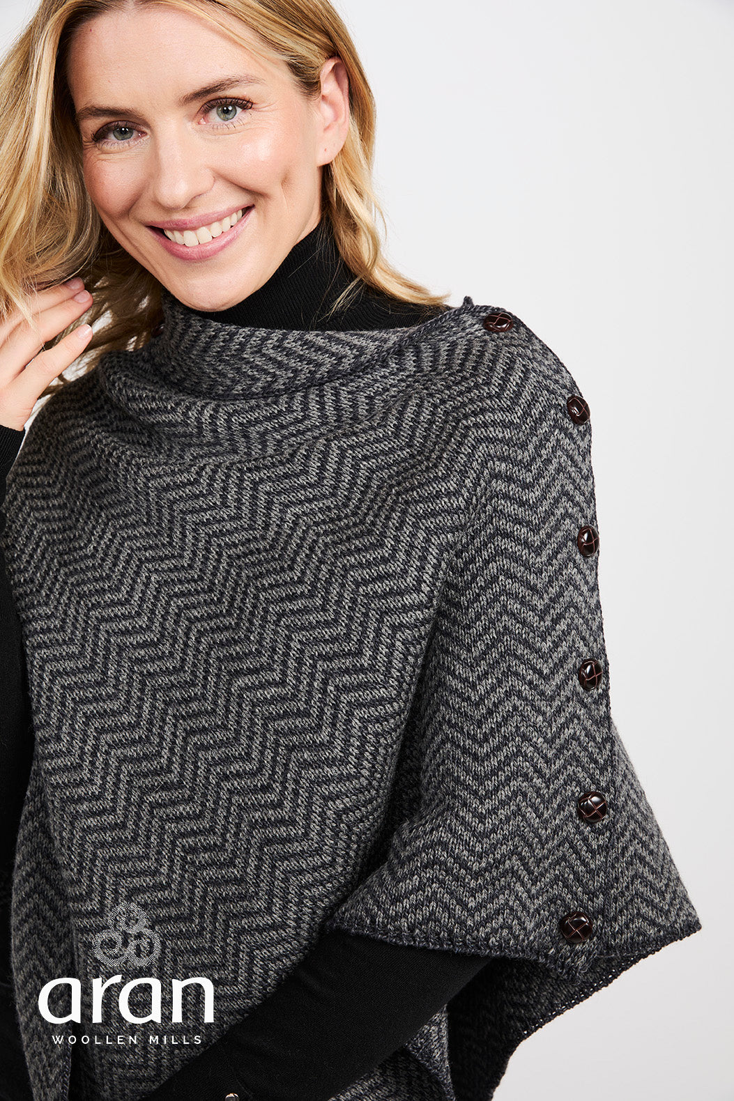 Aran Woollen Mills - B814 | poncho