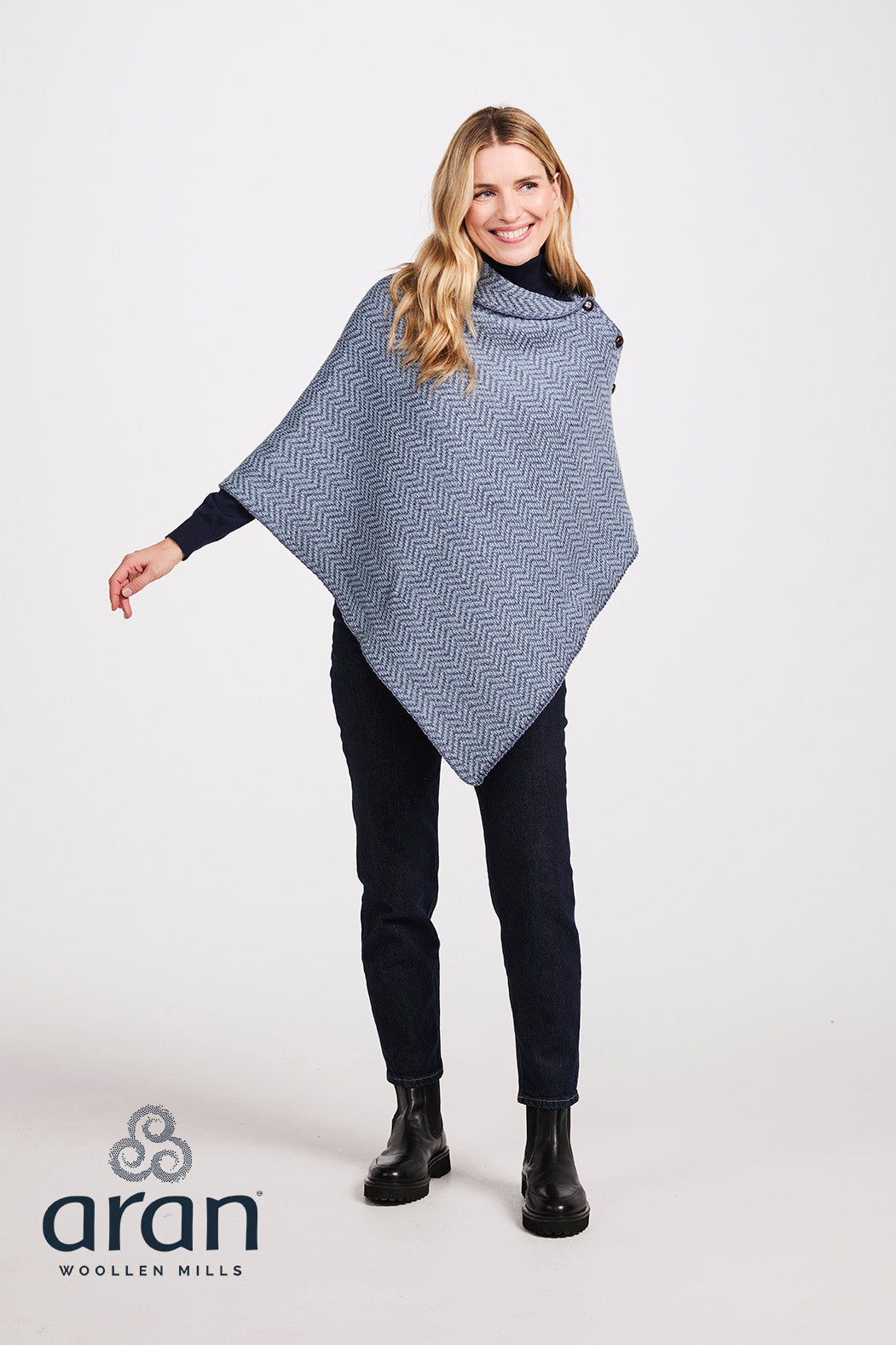 Aran Woollen Mills - B814 | poncho