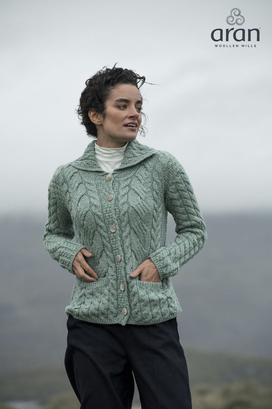 Aran Woollen Mills - B940 | wollen damesvest met knopen