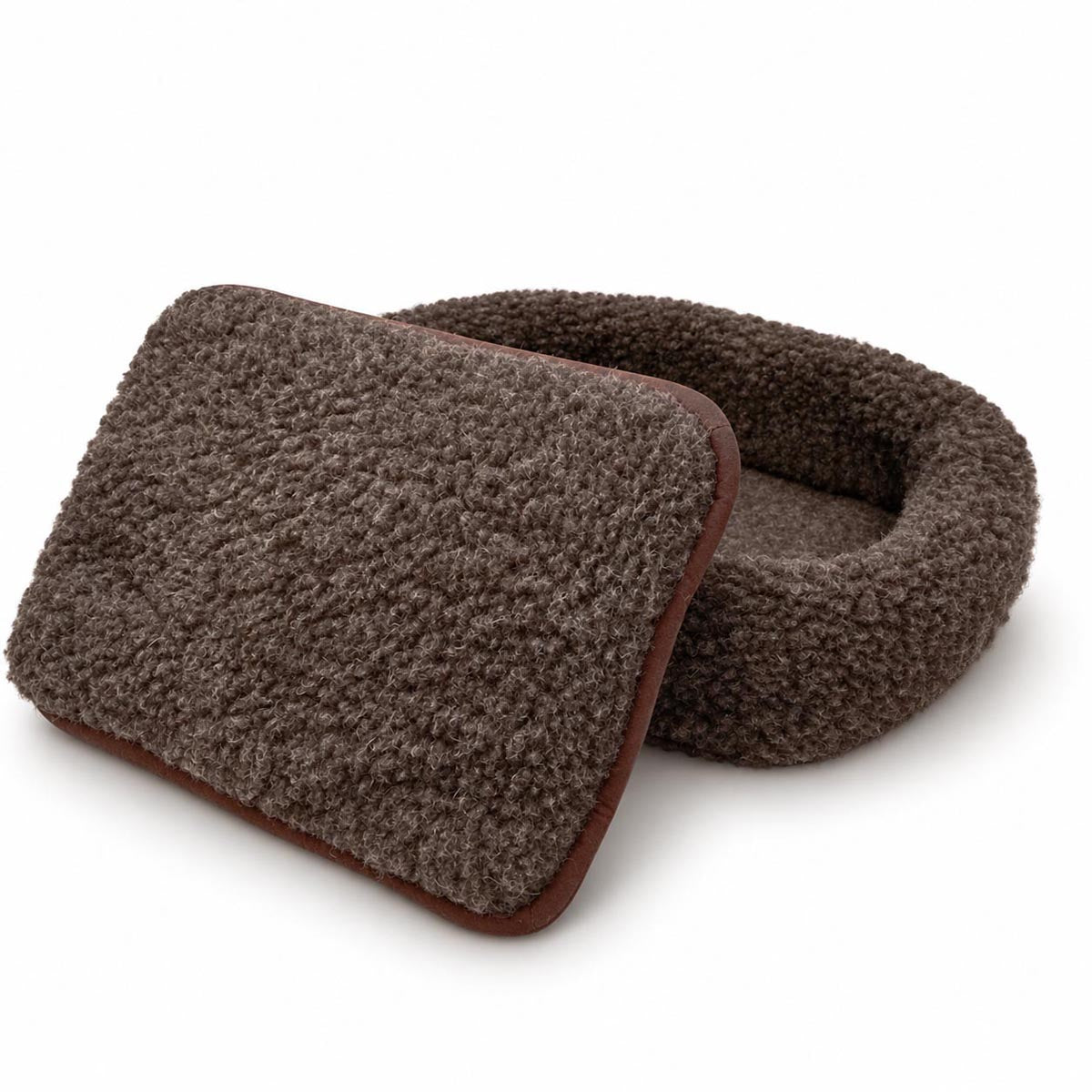 We are Wovens - Pet Bed high | wollen mand voor hond & kat