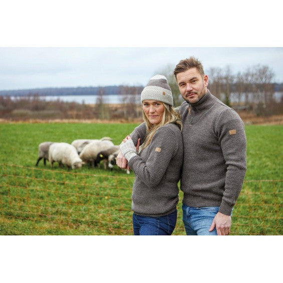 Ivanhoe Knitted in Sweden - NLS gaters | wollen polswarmers