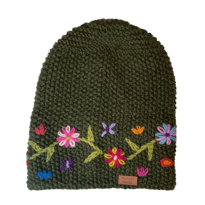 Planet wool - Long flower hat | wollen muts met bloemen Green