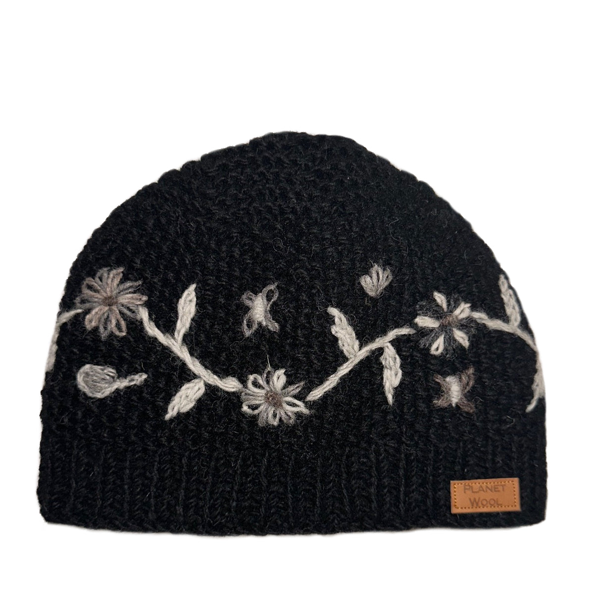 Planet Wool - Short flower hat | wollen muts met bloemen Black white flowers