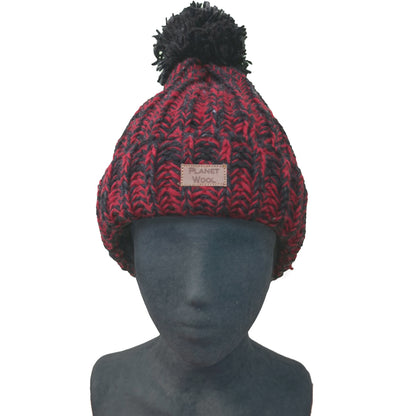 Planet Wool - Pompon hat | wollen muts Antra red
