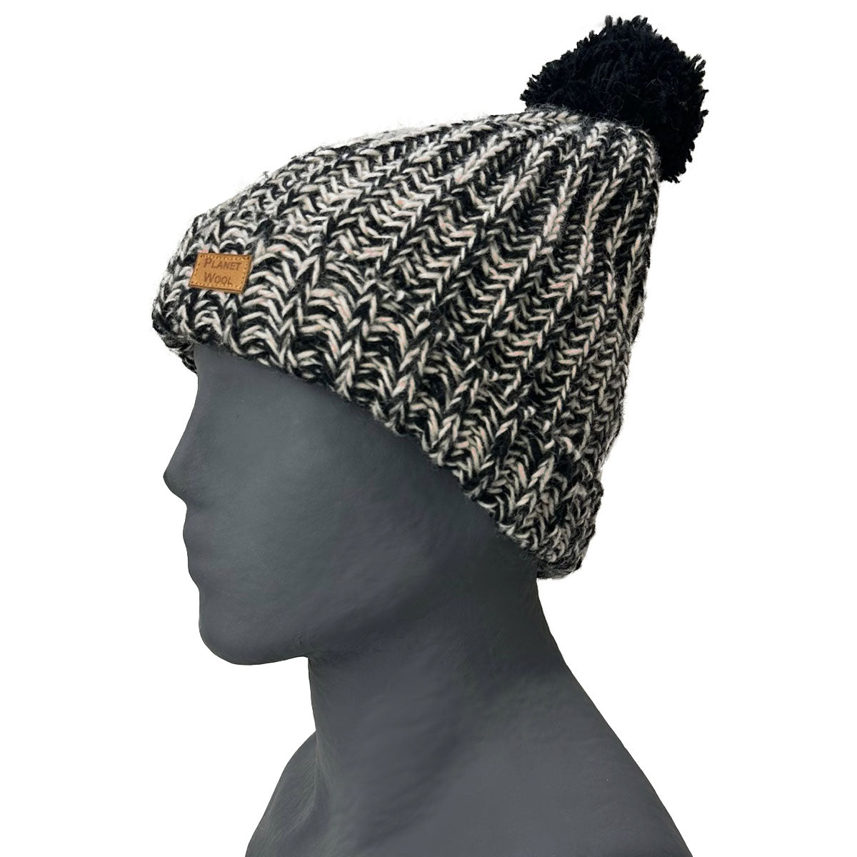 Planet Wool - Pompon hat | wollen muts Black white
