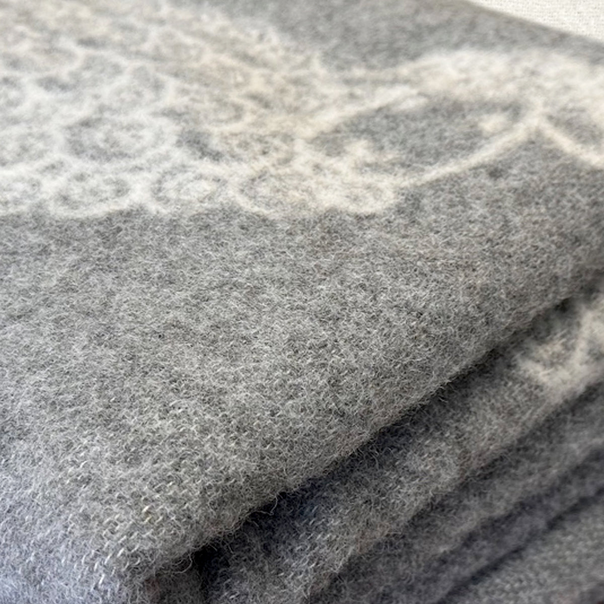 Belpo - Plaid sheep | wollen plaid Plaids
