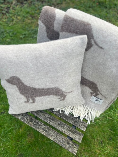 Belpo - Wollen kussen teckel | kussen van wol Brown beige