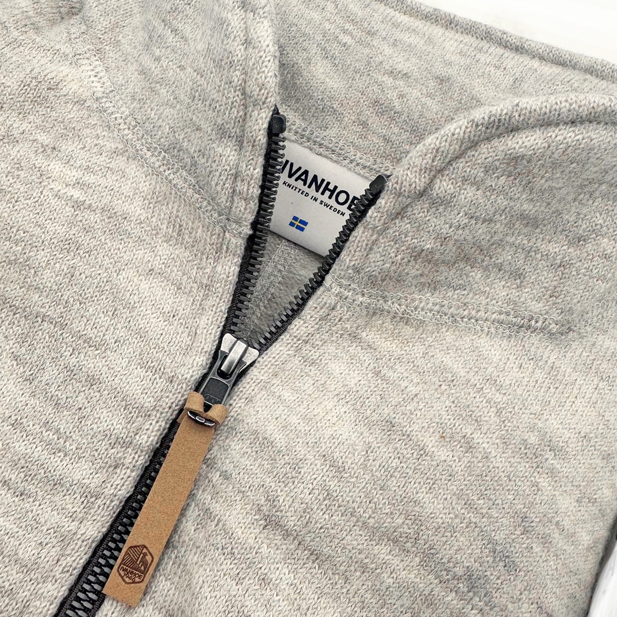 Ivanhoe Knitted in Sweden - NLS Twig Long FZ | damesvest met rits