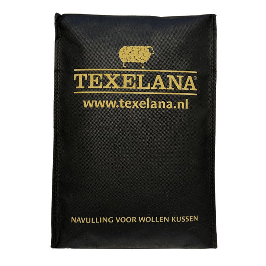 Zwarte Texelana-verpakking met 200 gram wolbolletjes als navulling voor wollen hoofdkussens.