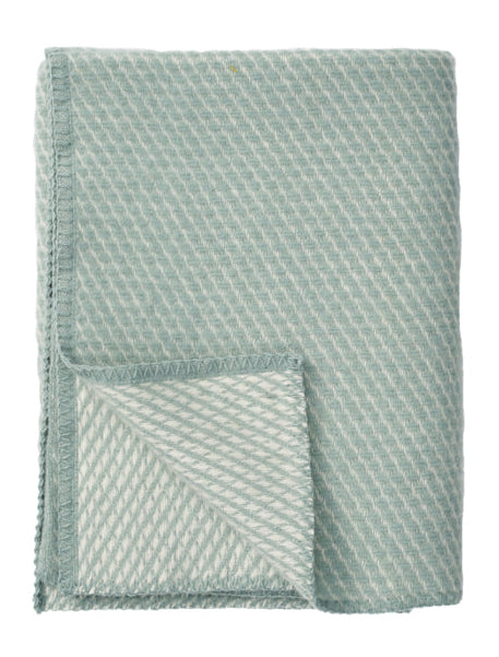 Klippan - Velvet Baby | wiegdeken van lamswol Egg blue 65x90 cm.
