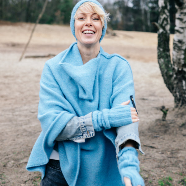De Reuver - Maud | wollen poncho Sky blue