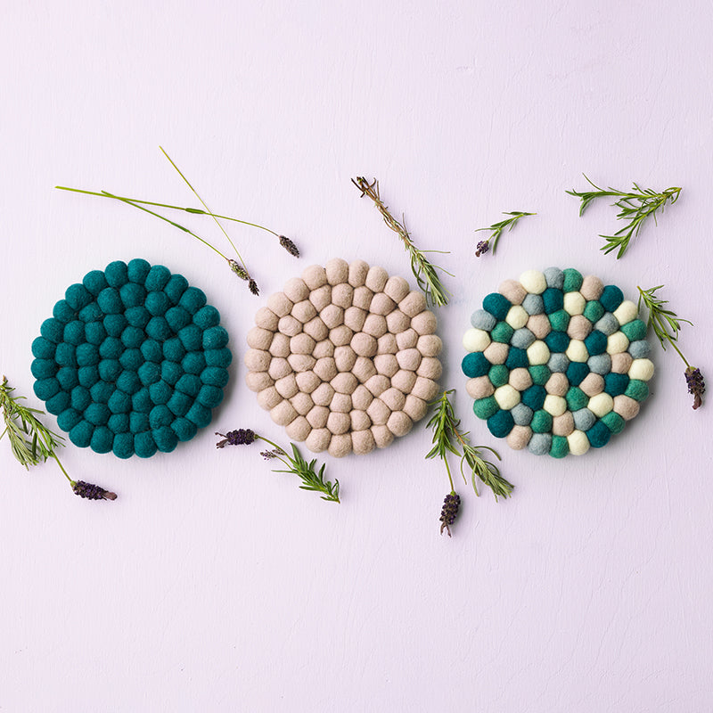 AVEVA - Trivet round | panonderzetter van wol