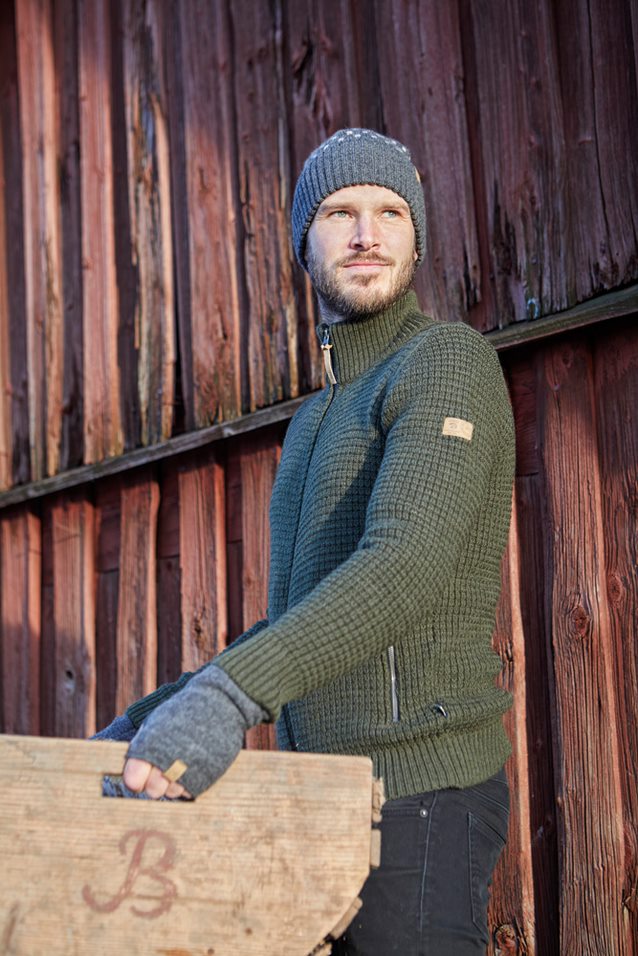 Ivanhoe Knitted in Sweden - Loden gaters | wollen polswarmers